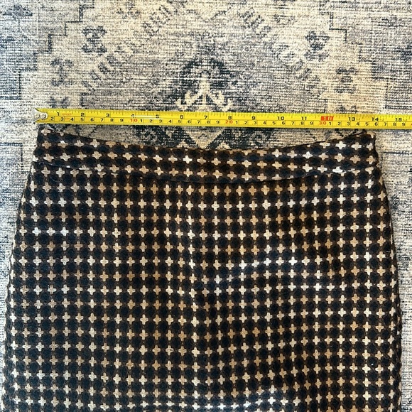 🍂ANN TAYLOR | LOFT | PLAID PLEATED SKIRT | BROWN & BLACK | SIZE 2 PETITE - Picture 9 of 10